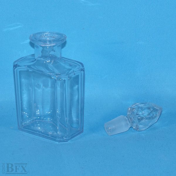 PB09 - Small Square Vintage Perfume Bottle - Image 2